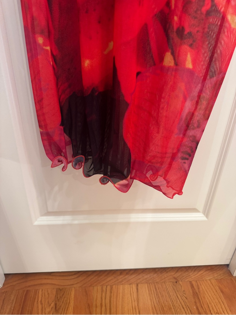 SAME MESH MAXI DRESS Red Tropical - Picture 9 of 10